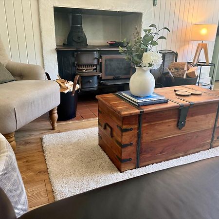 Rosemount Bothy - Highland Cottage ガーブ エクステリア 写真
