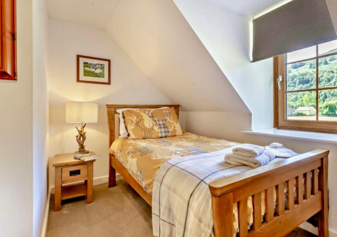 Rosemount Bothy - Highland Cottage ガーブ エクステリア 写真
