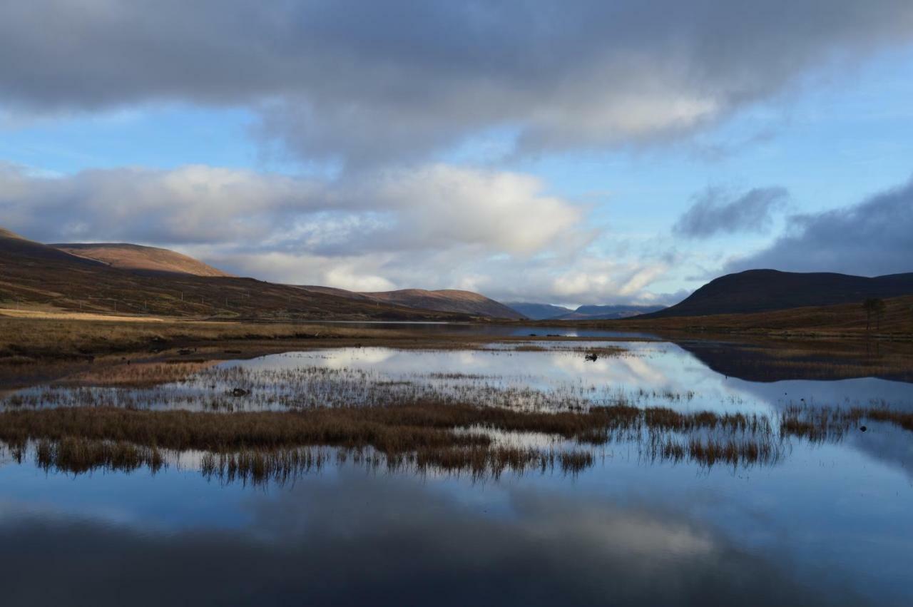 Rosemount Bothy - Highland Cottage ガーブ エクステリア 写真
